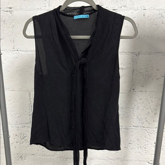 Alice + Olivia Black Sleeveless Tie Front Blouse - - Button Down - Picture 1 of 5